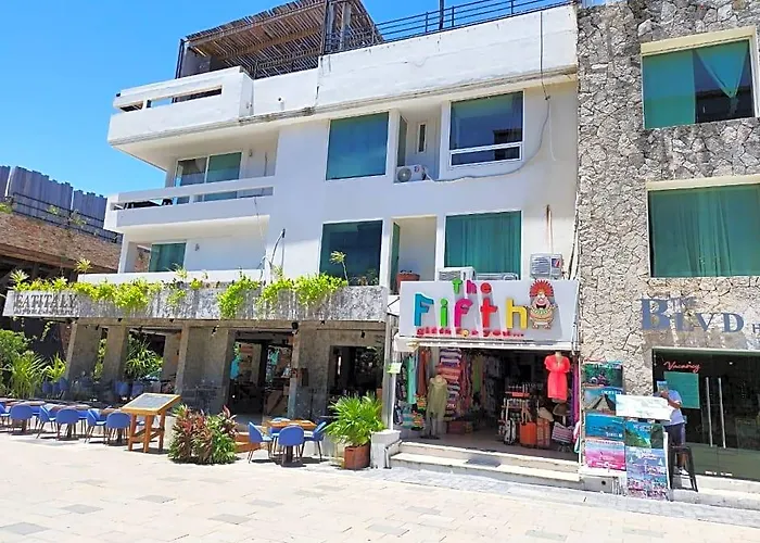 The Blvd Hotel, 3*