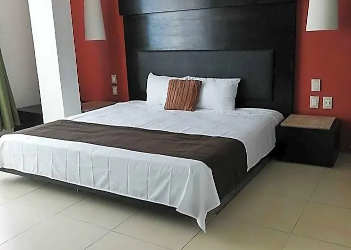 Hotel The Blvd Hotel, 3*