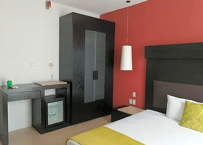 The Blvd Hotel,